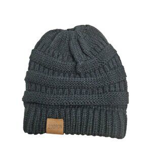 classic womens zooran pull over beinie w/ponytail hole one size